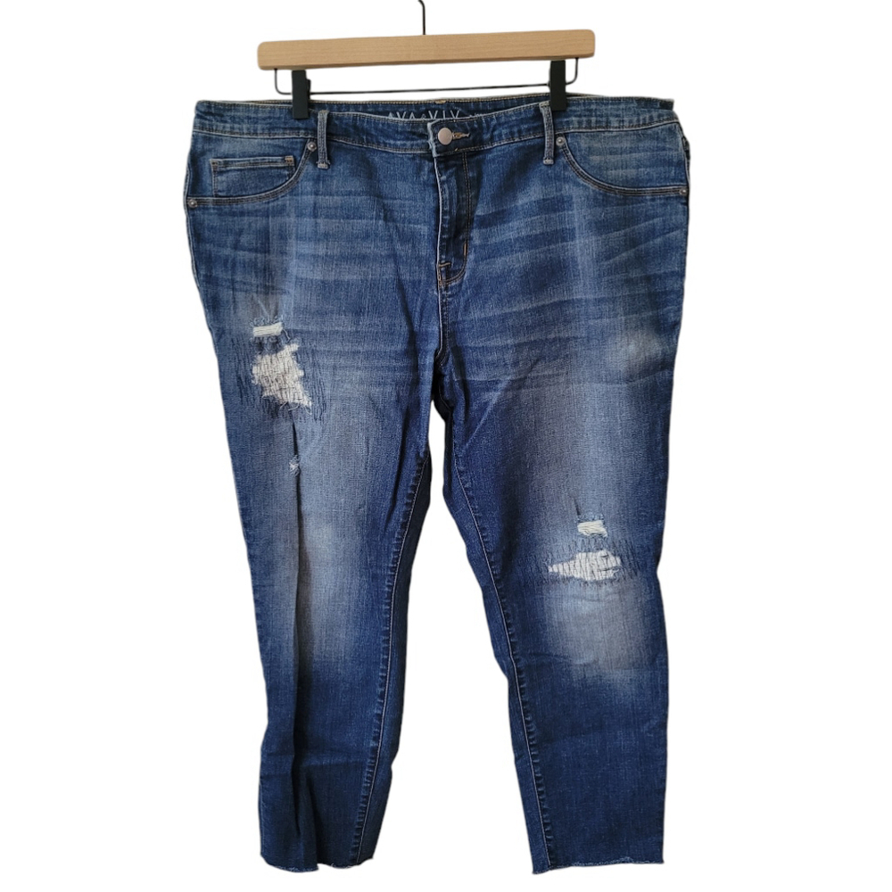 Distressed Ava & Viv Jegging Jeans with Power Stretch